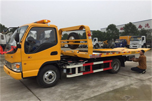 大余哪里有拖车服务